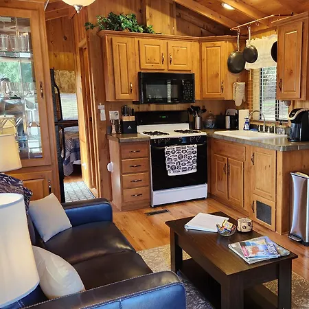 The Couple'S Cabin In Wynola 2 Night Minimum Villa